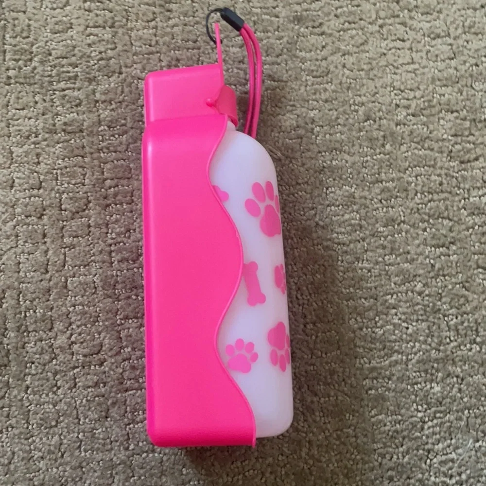 Dog water travel container